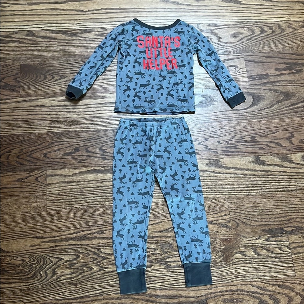 ❤️3/$20❤️ 5t Christmas pajamas